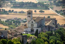 Assisi_Photo by Achim Ruhnau on Unsplash