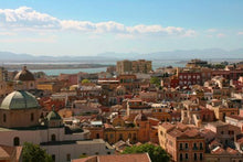 Cagliari_Photo by Laura Lugaresi on Unsplash