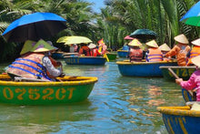 Hoi An_Traditional basket boat