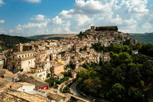 Ragusa Ilba_Photo by Letian Zhang on Unsplash