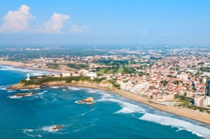 From the French Basque Country to Bordeaux - Fine French cuisine at the foot of the Pyrenees and a cruise to discover Bordeaux and its outlying areas (port-to-port cruise)