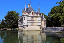 From the Chateaux of Chambord and Chenonceau to the Loire Valley